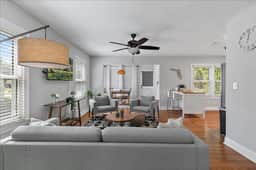 *Dancy Street Dream*- POOL, WIFI, W/D, B - Image 2