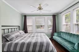 *Cozy San Marco Retreat*- 3BR, WIFI, W/D - Image 5