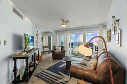 Seabreeze Stay | Team Joseph Ellen - Image 2