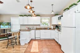 Sunshine Hideaway | Team Joseph Ellen - Image 2