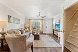 *The Poolside Cottage"-Wifi/Pool - Image 4