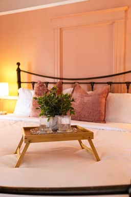 Veranda Room | Team Joseph Ellen - Image 2