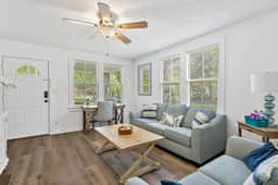 *Orange Door Bungalow*- Central, Cozy, 3 - Image 4