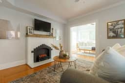 *Downing Street Retreat A*- Firepit, Boh - Image 4
