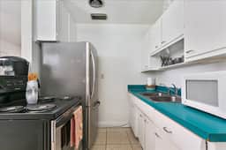 *The Funky Cactus House*- WIFI, PATIO, C - Image 5