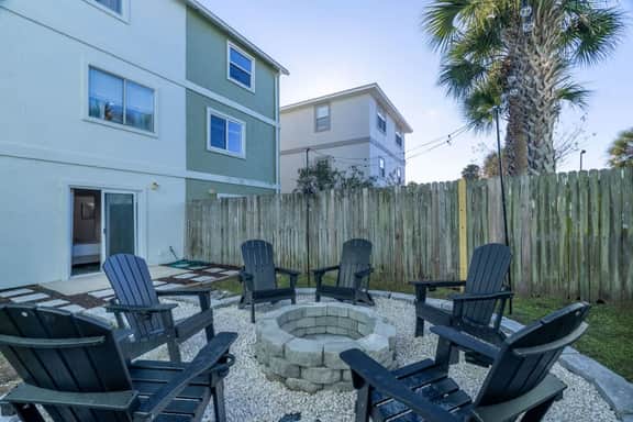 Beachside Living - Image 4