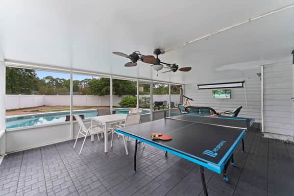 *Putt Putt Pool Home* Mini Golf/Grill/Pi - Image 5