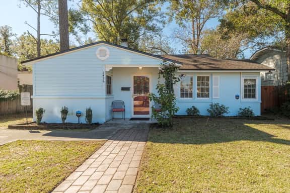 Blue Palm Front Home | Team Joseph Ellen - Image 2