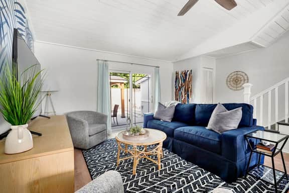 *Beach Getaway*- PATIO, STYLISH, 3BR - Image 5