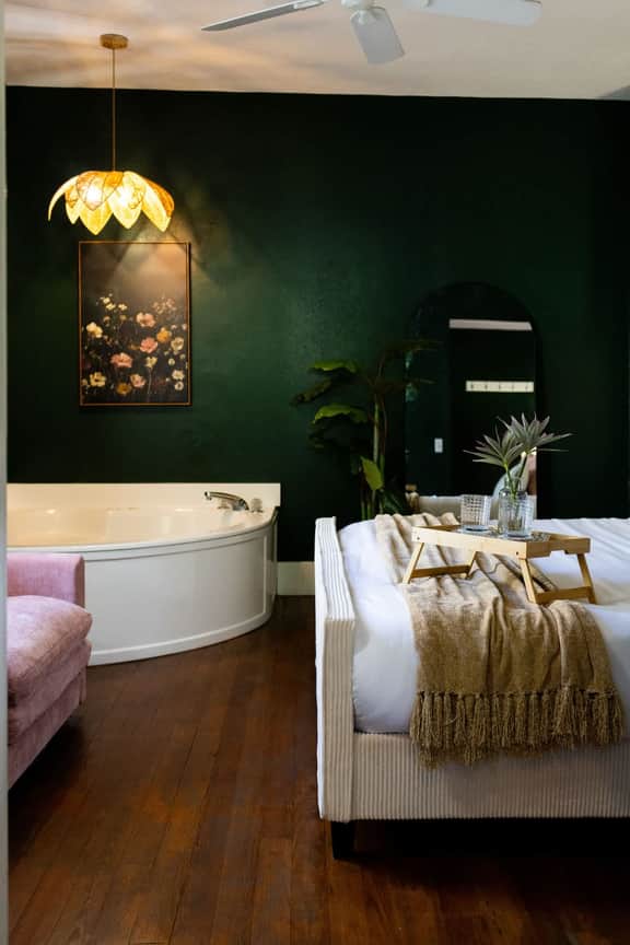 Honeymoon Room | Team Joseph Ellen - Image 5