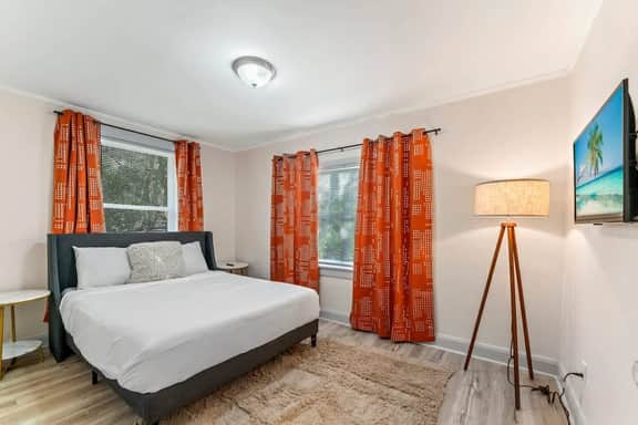 Hendricks – Suite 3 - Image 2