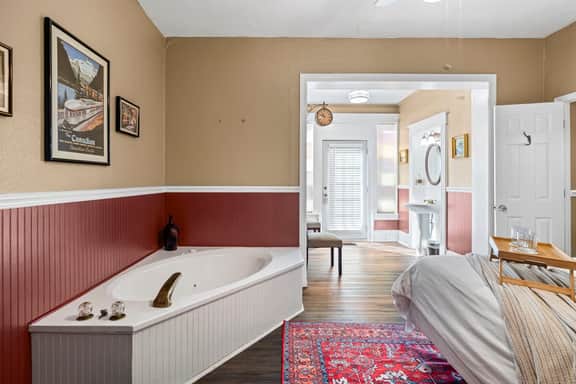 Pullman Room | Team Joseph Ellen - Image 5