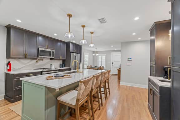 Sunny Surf House | Team Joseph Ellen - Image 5