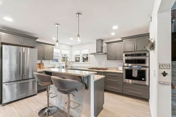 The Jax Retreat: Your Private Oasis by t - Image 4