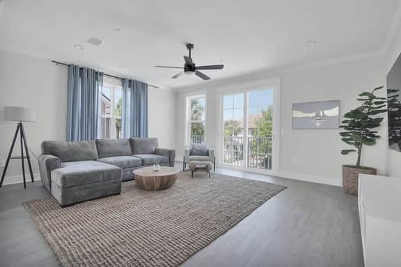 *Jax Beach Retreat*- - Image 3