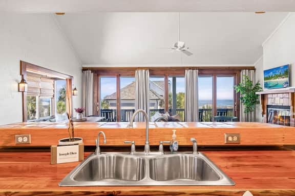 Spanish Villa - Image 4