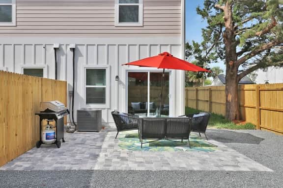 "Luxury Beach Escape"- Grill, Fenced Yar - Image 3