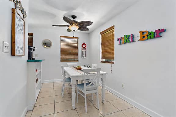*The Funky Cactus House*- WIFI, PATIO, C - Image 2