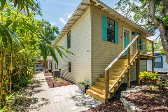 The Cedar Loft A | Team Joseph Ellen - Image 5