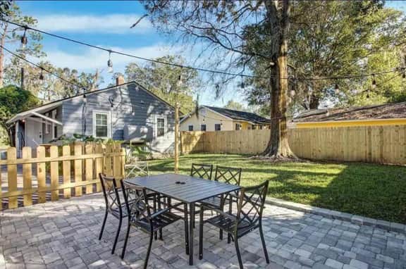 Cozy Jacksonville Bungalow - Image 4