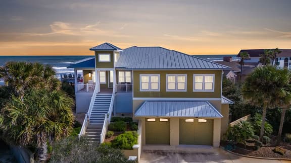 "Legacy Dunes"- Ocean front, Sleeps 14 - Image 1