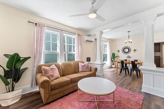 *Adorable Flat in Springfield*  - Image 1