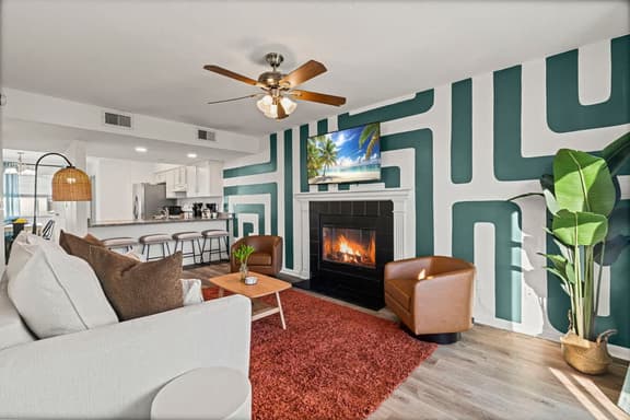 Beachside Living - Image 1