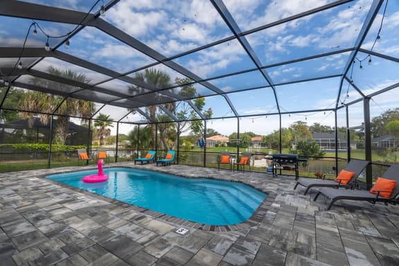Coastal Luxe Retreat - Image 1
