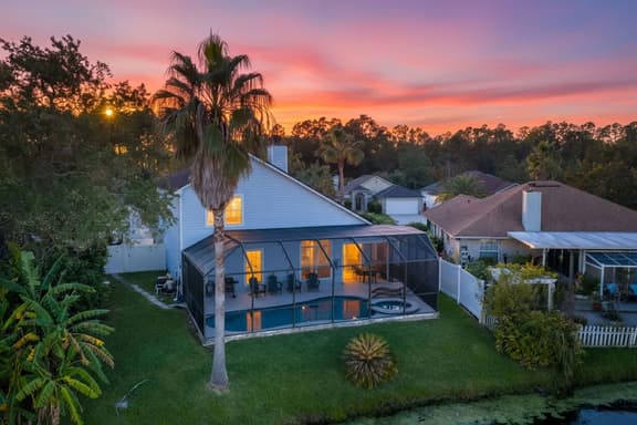 Hawkins Cove Hideaway: Serene Waterfront - Image 1