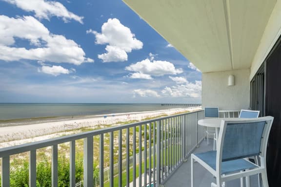 Seabreeze Stay | Team Joseph Ellen - Image 1