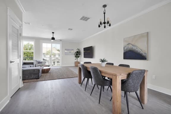 *Jax Beach Retreat*- - Image 1