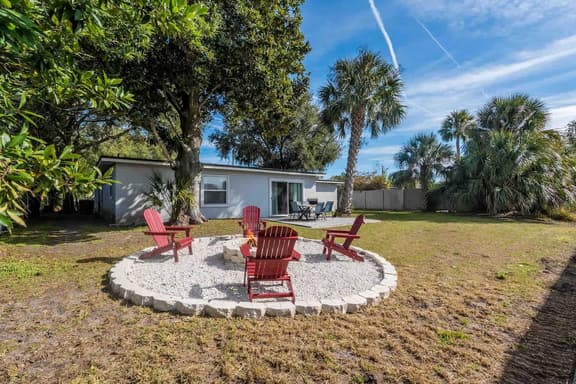 Palmstone Retreat - Image 1