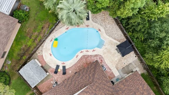 Golden Spike Oasis I Heated Pool - Image 1
